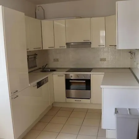 Hurka - 15 Min Do Centra, Garaz Apartment *