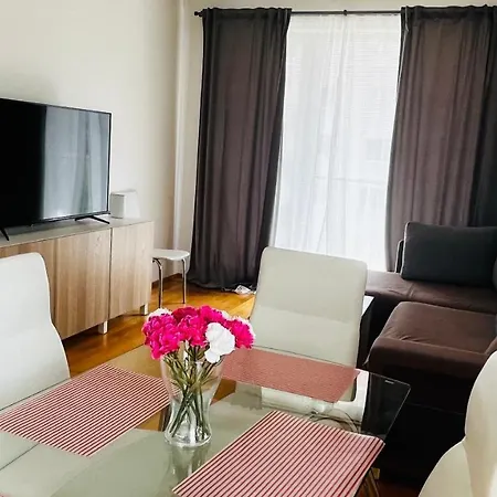 Apartment Hurka - 15 Min Do Centra, Garaz Prague